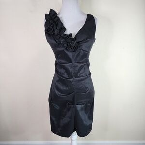Alondra Black Sheath Sleeveless Dress Rosette Ruffle Size Large Strech Formal